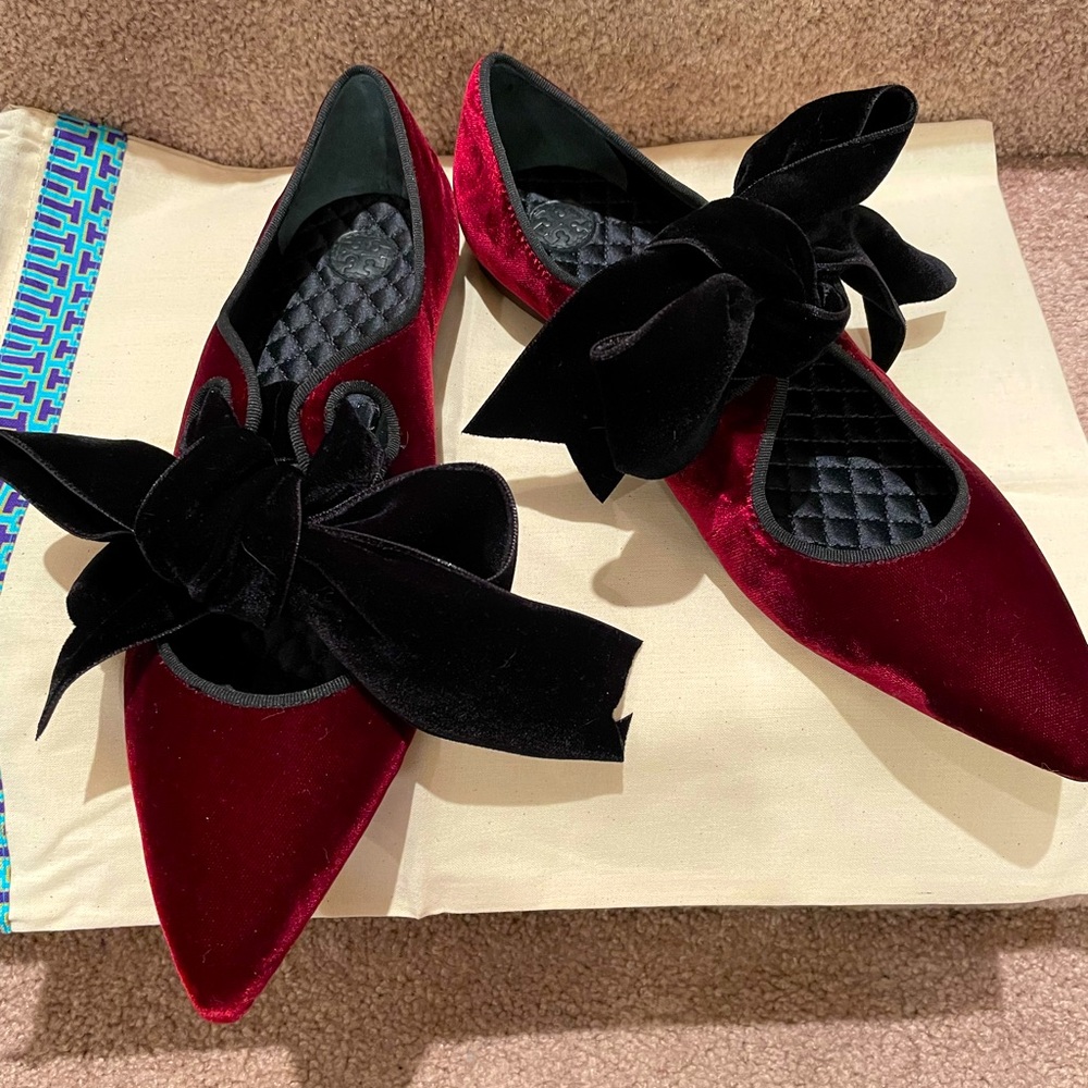 Tory Burch Clara velvet bow flats in Bordeaux; size 9.5